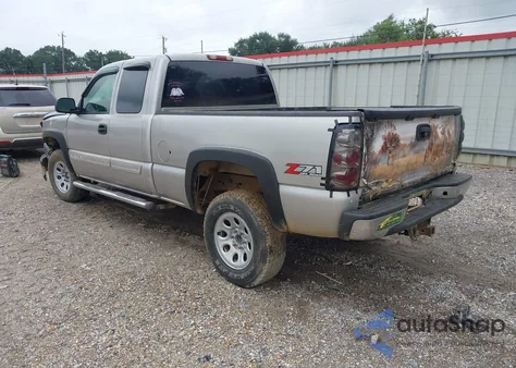 2004 Chevrolet Silverado 1500 Z71 z USA, uszkodzony, nr VIN 2GCEK19T741274325